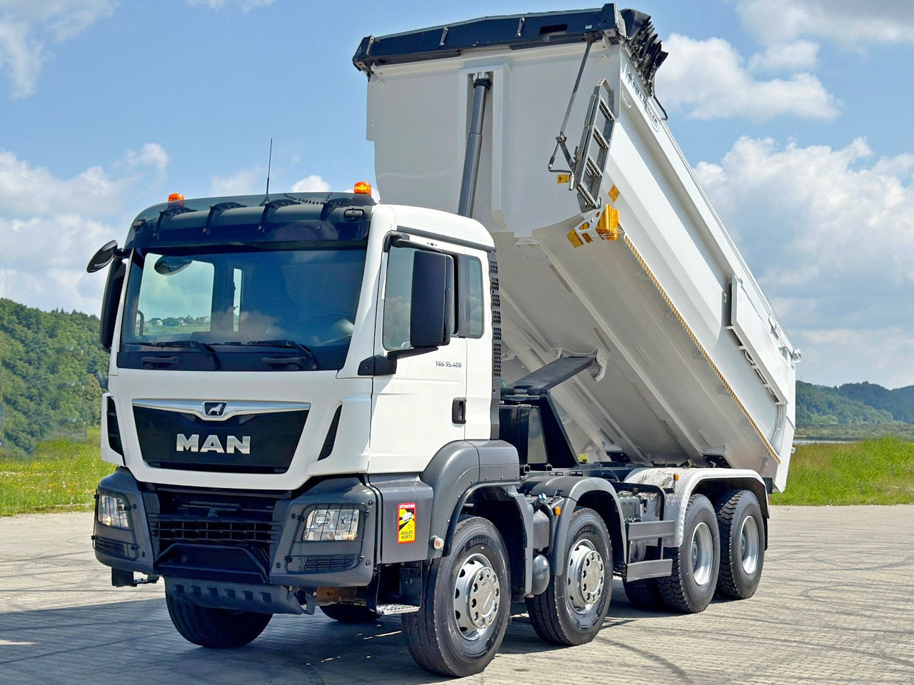 MAN TGS 35.420 KIPPER * 8x4 * TOPZUSTAND - قلابات: صور 3 MAN TGS 35.420 KIPPER * 8x4 * TOPZUSTAND - قلابات: صور 3