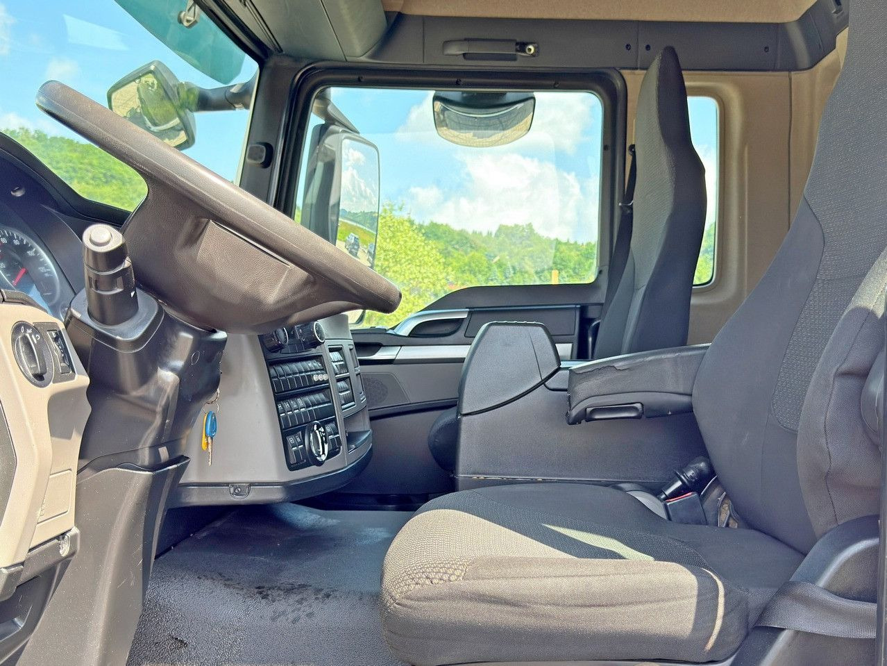 قلابات MAN TGS 35.420 KIPPER * 8x4 * TOPZUSTAND: صور 9 قلابات MAN TGS 35.420 KIPPER * 8x4 * TOPZUSTAND: صور 9