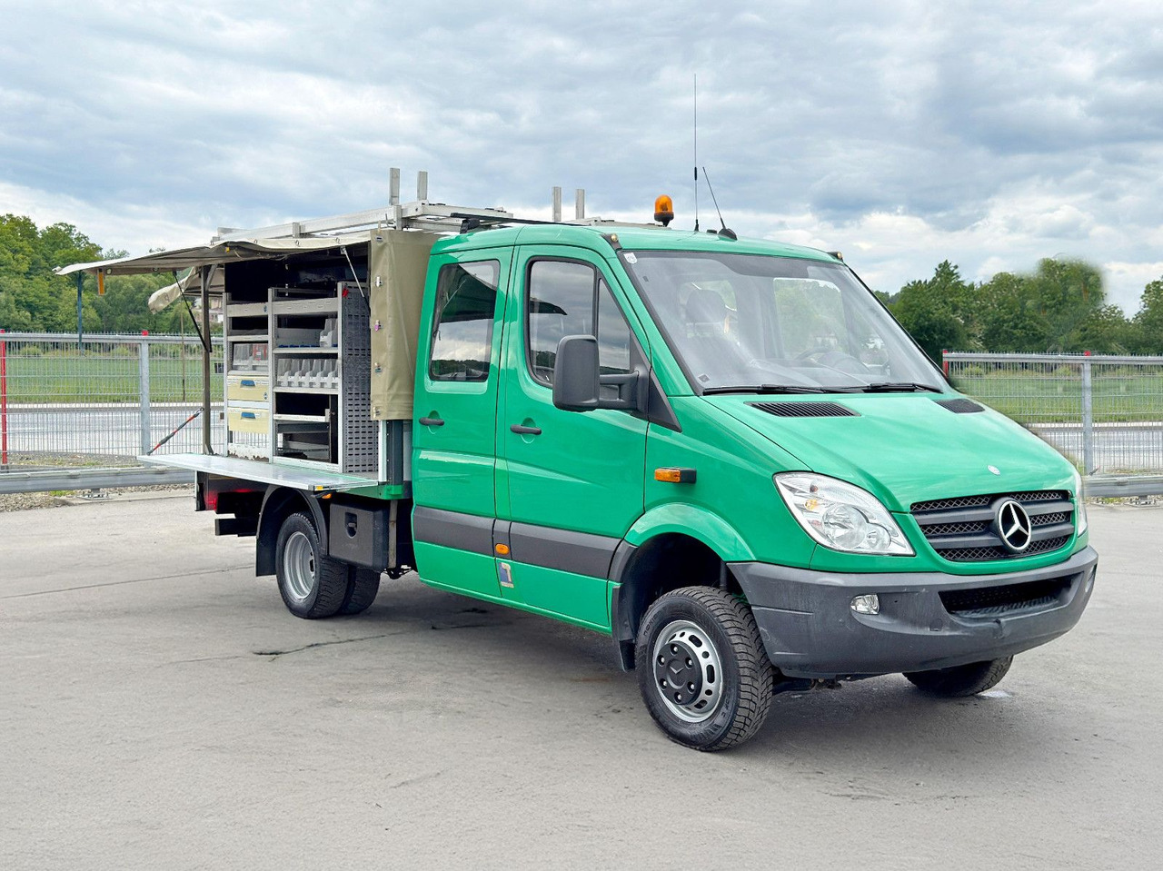 Mercedes-Benz Sprinter 516 CDI* Doppel Kabine! 4x4 *TOPZUSTAND - قلاب صغير: صور 2 Mercedes-Benz Sprinter 516 CDI* Doppel Kabine! 4x4 *TOPZUSTAND - قلاب صغير: صور 2