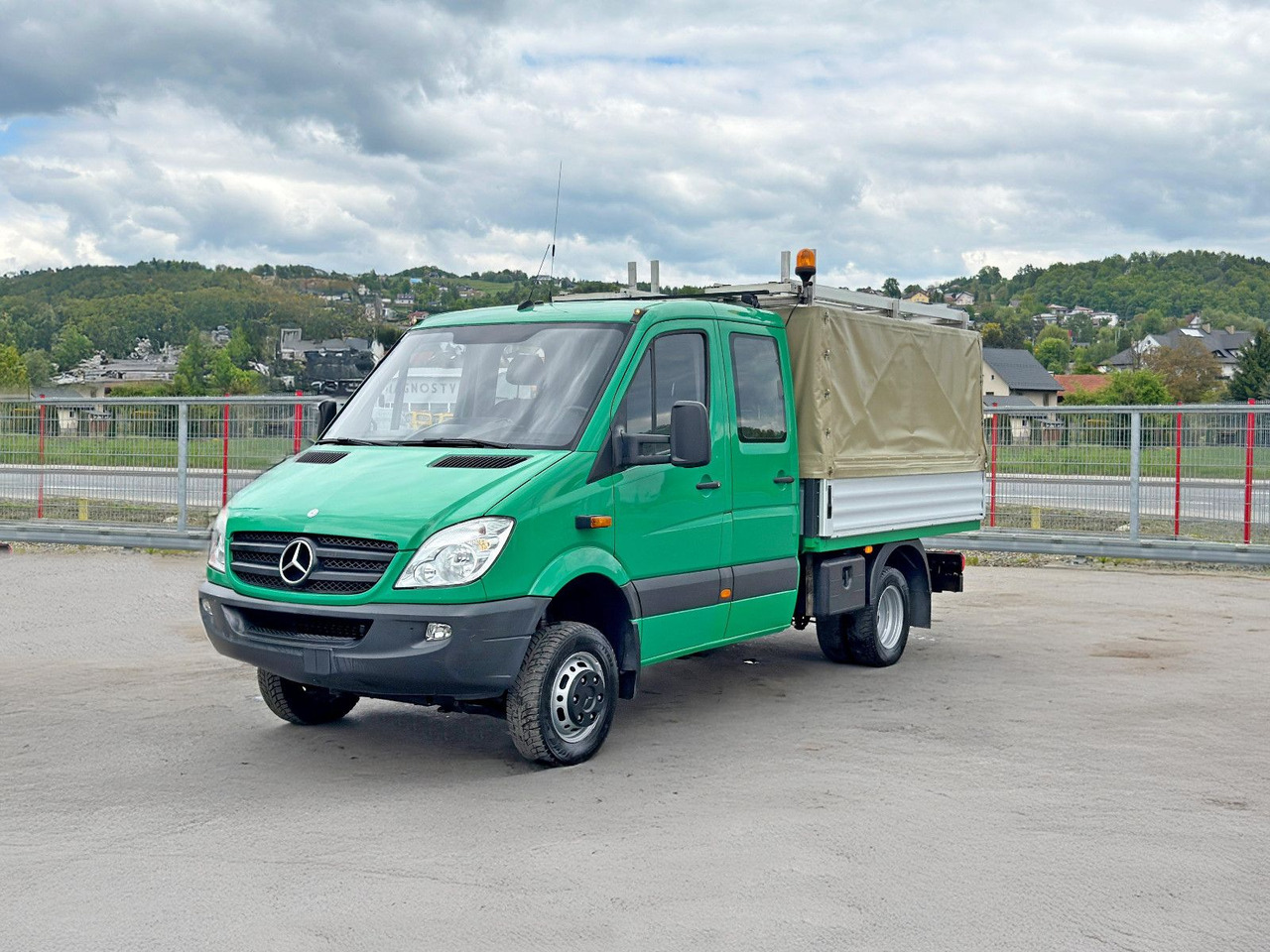 Mercedes-Benz Sprinter 516 CDI* Doppel Kabine! 4x4 *TOPZUSTAND - قلاب صغير: صور 3 Mercedes-Benz Sprinter 516 CDI* Doppel Kabine! 4x4 *TOPZUSTAND - قلاب صغير: صور 3