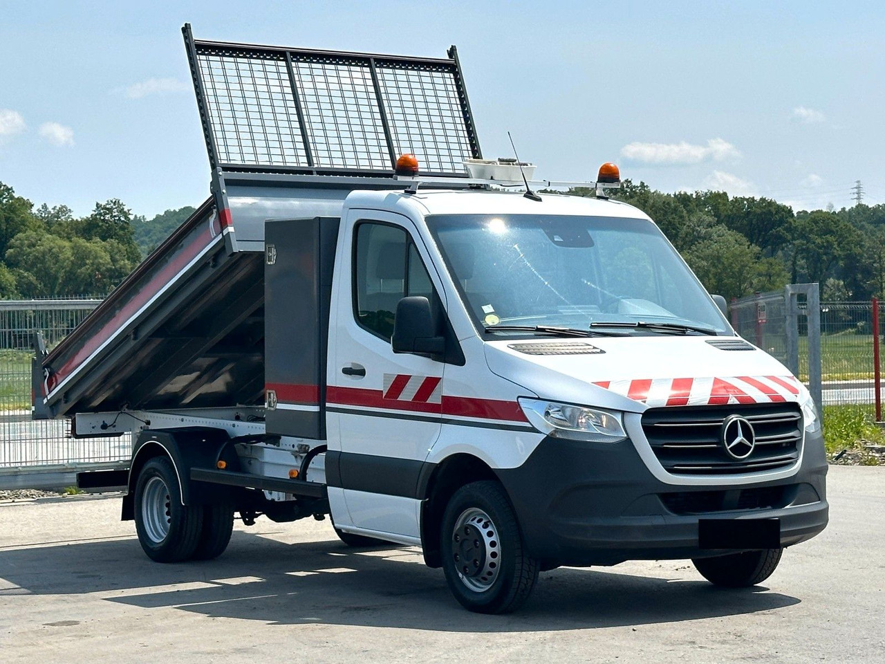 Mercedes-Benz Sprinter 516 CDI Kipper 3,00 m Perfect condition - قلاب صغير: صور 1 Mercedes-Benz Sprinter 516 CDI Kipper 3,00 m Perfect condition - قلاب صغير: صور 1