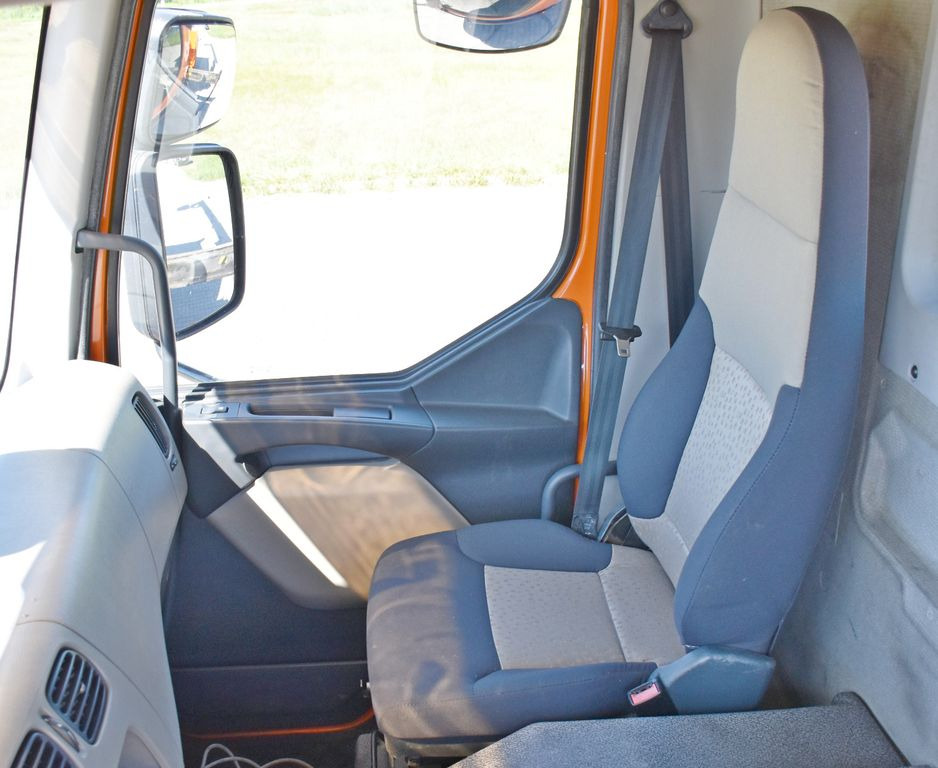 Renault KERAX 370 DXI* KIPPER 3,70m *PK 15500 + FUNK*TOP  إيجار Renault KERAX 370 DXI* KIPPER 3,70m *PK 15500 + FUNK*TOP: صور 9