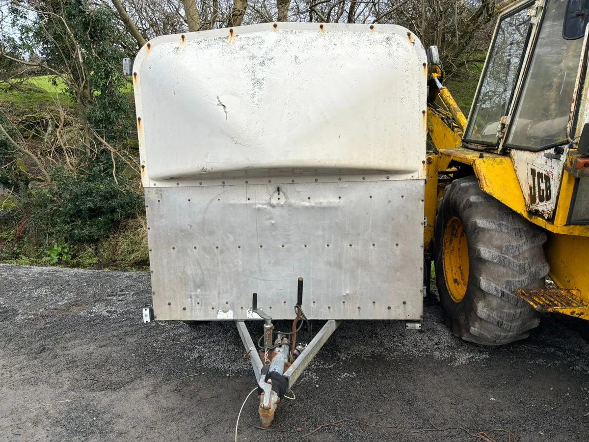 10X6 Ivor Williams - شاحنة نقل المواشي مقطورة: صور 3 10X6 Ivor Williams - شاحنة نقل المواشي مقطورة: صور 3