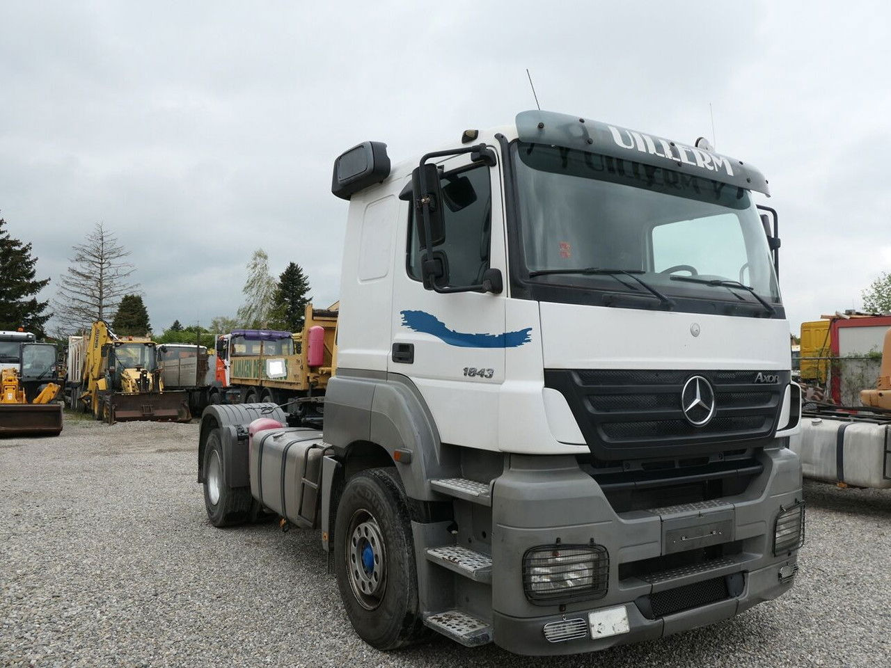 Mercedes-Benz Axor 1843 - شاحنة جرار: صور 3 Mercedes-Benz Axor 1843 - شاحنة جرار: صور 3