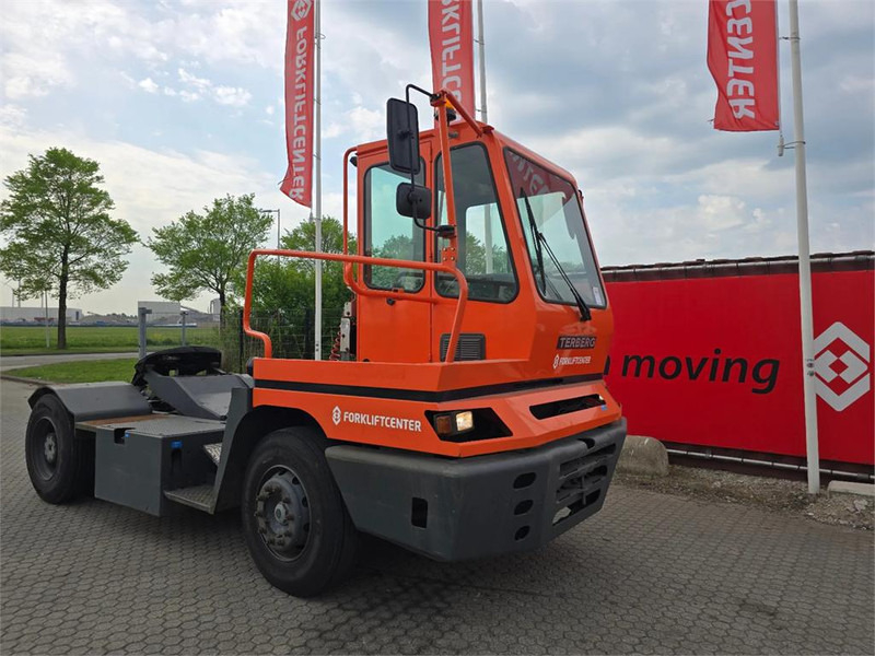 Terberg YT182 - جرارات صالات المطارات: صور 1 Terberg YT182 - جرارات صالات المطارات: صور 1