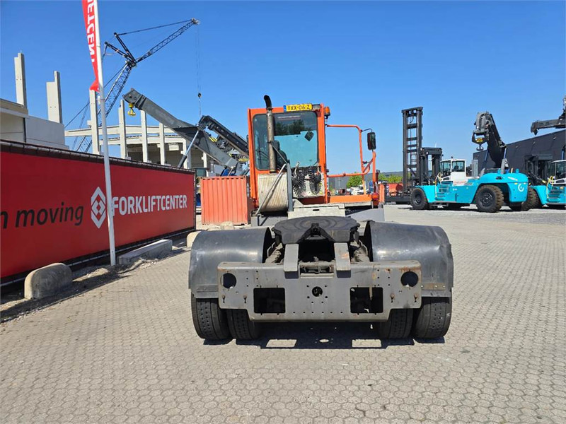 Terberg YT182 - جرارات صالات المطارات: صور 5 Terberg YT182 - جرارات صالات المطارات: صور 5