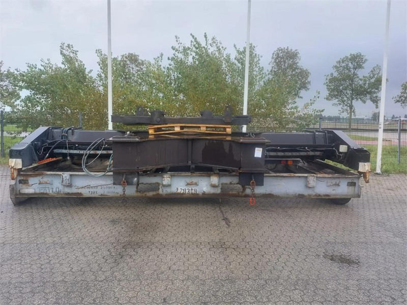 Toplift FLT 3240 - ملحقات - معدات المناولة: صور 1 Toplift FLT 3240 - ملحقات - معدات المناولة: صور 1