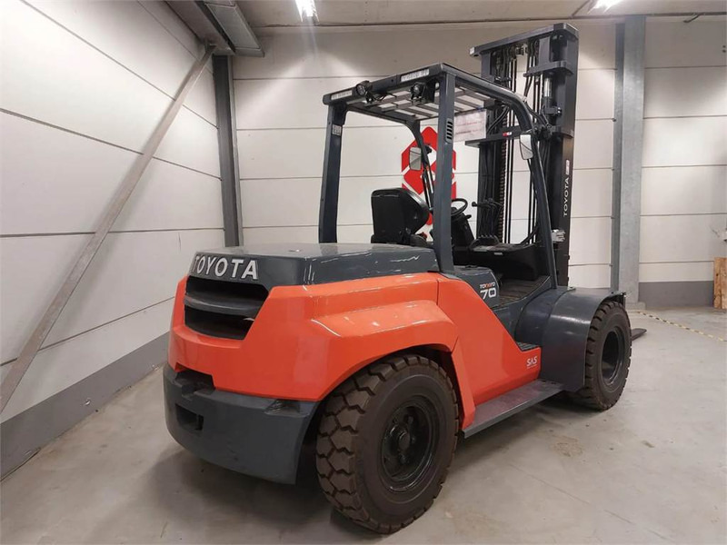 رافعة شوكية ديزل Toyota 8FD70F: صور 6