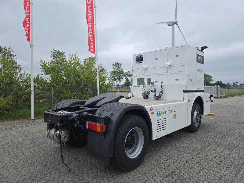 جرارات صالات المطارات WESTWELL Autonomous Q-Truck Q084D: صور 6