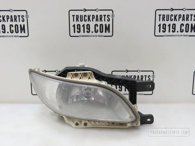 DAF 2032706 Lighting Mistlamp Re. - مصباح الضباب - شاحنة: صور 1 DAF 2032706 Lighting Mistlamp Re. - مصباح الضباب - شاحنة: صور 1