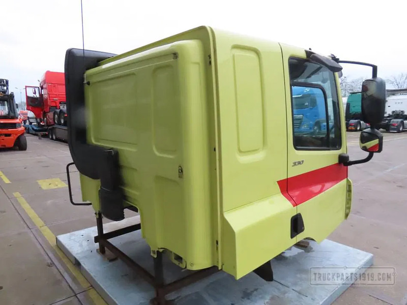 DAF Body & Chassis Parts Cabine DAF CF Euro6 - الكابينة والداخلية - شاحنة: صور 5 DAF Body & Chassis Parts Cabine DAF CF Euro6 - الكابينة والداخلية - شاحنة: صور 5