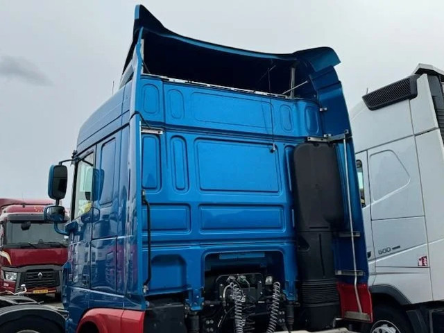 DAF XF 106 SpaceCab Cabine E6 - الكابينة والداخلية - شاحنة: صور 4 DAF XF 106 SpaceCab Cabine E6 - الكابينة والداخلية - شاحنة: صور 4