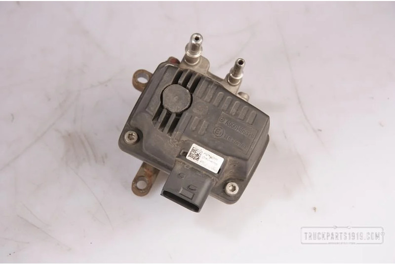 Mercedes-Benz Fuel System Dispenser - مضخات الوقود - شاحنة: صور 1 Mercedes-Benz Fuel System Dispenser - مضخات الوقود - شاحنة: صور 1