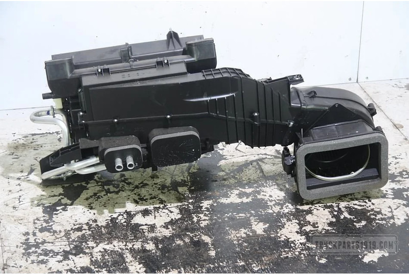 Mercedes-Benz Heating, Ventilation & AC Verwarming Mercedes Sprinter - التدفئة / التهوية - شاحنة: صور 1 Mercedes-Benz Heating, Ventilation & AC Verwarming Mercedes Sprinter - التدفئة / التهوية - شاحنة: صور 1