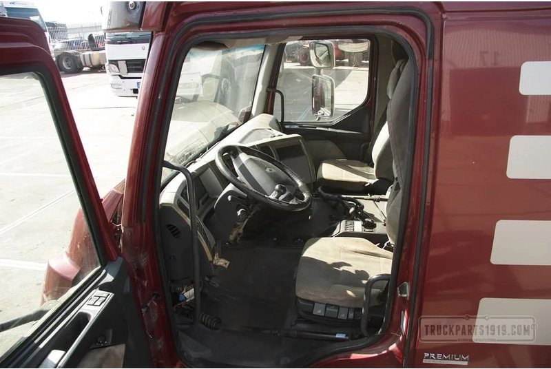 Renault Premium Body & Chassis Parts Cabine RENAULT PREMIUM - الكابينة والداخلية - شاحنة: صور 4 Renault Premium Body & Chassis Parts Cabine RENAULT PREMIUM - الكابينة والداخلية - شاحنة: صور 4