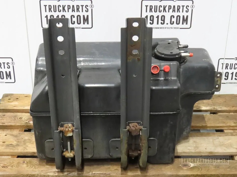 Scania 2196094 AdBlue tank Scania - نظام العادم - شاحنة: صور 1 Scania 2196094 AdBlue tank Scania - نظام العادم - شاحنة: صور 1