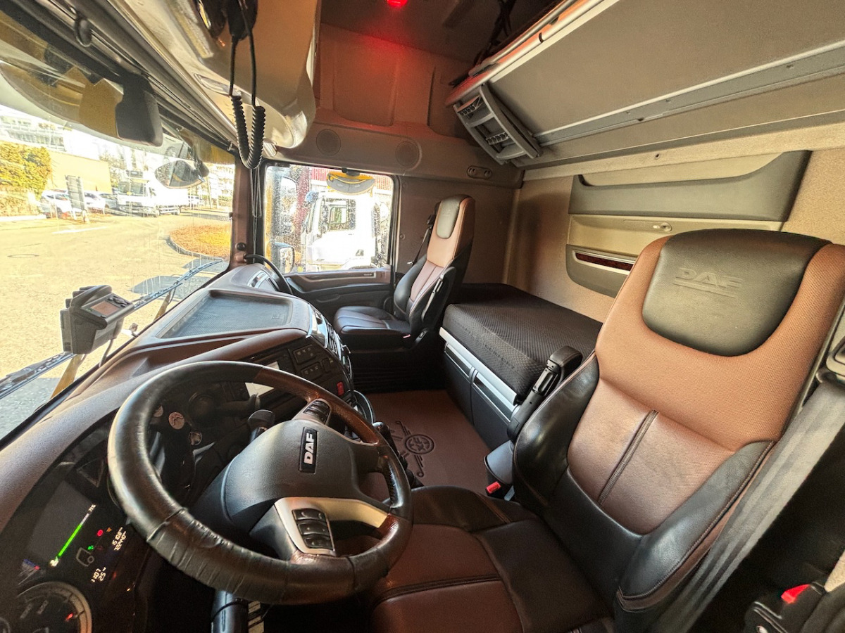 DAF FAN XF 530 LD Jumbo - شاحنة ستارة: صور 4 DAF FAN XF 530 LD Jumbo - شاحنة ستارة: صور 4