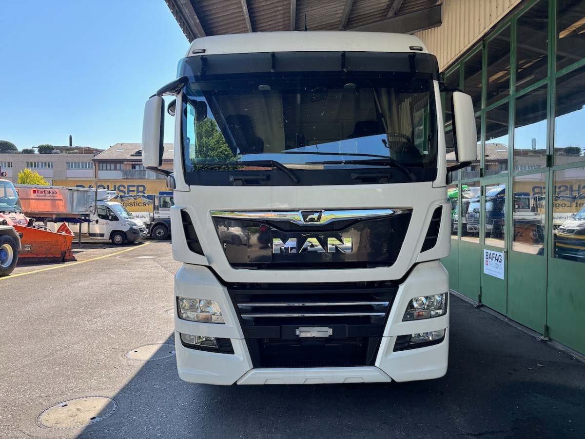 MAN TGX 18.510 - شاحنة جرار: صور 3 MAN TGX 18.510 - شاحنة جرار: صور 3
