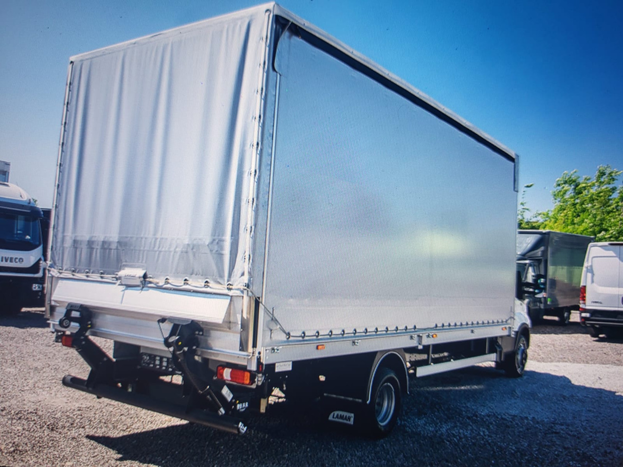 Iveco Daily 70 C18 Pritsche-Plane BÃR - الشاحنات الصغيرة ستائر: صور 2 Iveco Daily 70 C18 Pritsche-Plane BÃR - الشاحنات الصغيرة ستائر: صور 2