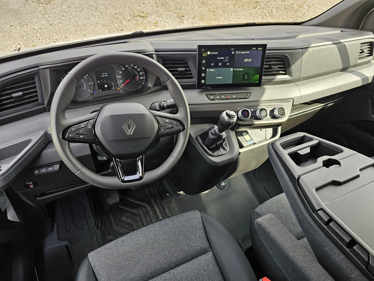 Renault Master 170 8PAL Schlafkabine Webasto - الشاحنات الصغيرة ستائر: صور 5 Renault Master 170 8PAL Schlafkabine Webasto - الشاحنات الصغيرة ستائر: صور 5