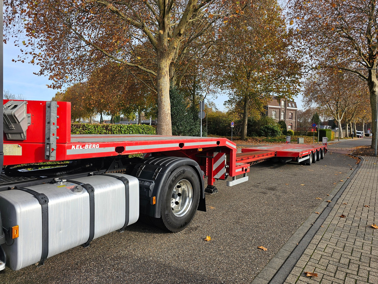 Kel-berg E50 S4 Telescopic - عربة مسطحة منخفضة نصف مقطورة: صور 4 Kel-berg E50 S4 Telescopic - عربة مسطحة منخفضة نصف مقطورة: صور 4
