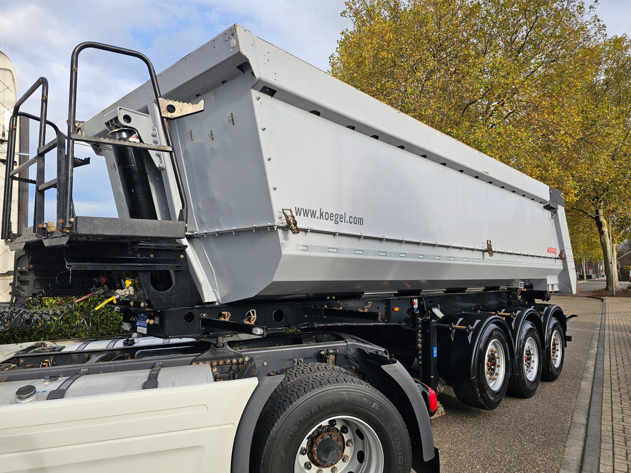 Kögel SKM24 - قلابة نصف مقطورة: صور 4 Kögel SKM24 - قلابة نصف مقطورة: صور 4