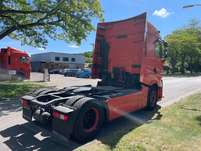 Renault T HIGH 480 - شاحنة جرار: صور 4 Renault T HIGH 480 - شاحنة جرار: صور 4