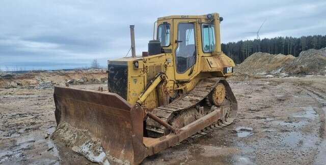 Caterpillar D5H vain 12610h - بلدوزر: صور 1 Caterpillar D5H vain 12610h - بلدوزر: صور 1