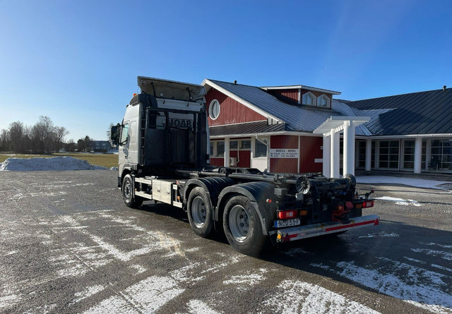 Volvo FM460 6X4 KOUKKUAUTO - شاحنة ذات الخطاف: صور 2 Volvo FM460 6X4 KOUKKUAUTO - شاحنة ذات الخطاف: صور 2