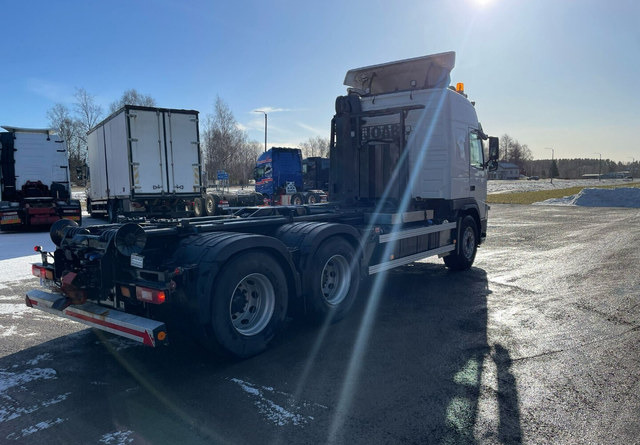 Volvo FM460 6X4 KOUKKUAUTO - شاحنة ذات الخطاف: صور 4 Volvo FM460 6X4 KOUKKUAUTO - شاحنة ذات الخطاف: صور 4