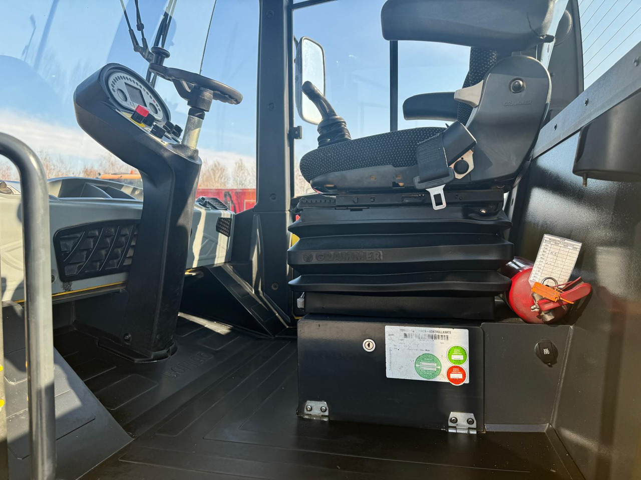 Bomag BW 213-D5 2017 - مدماج: صور 4 Bomag BW 213-D5 2017 - مدماج: صور 4