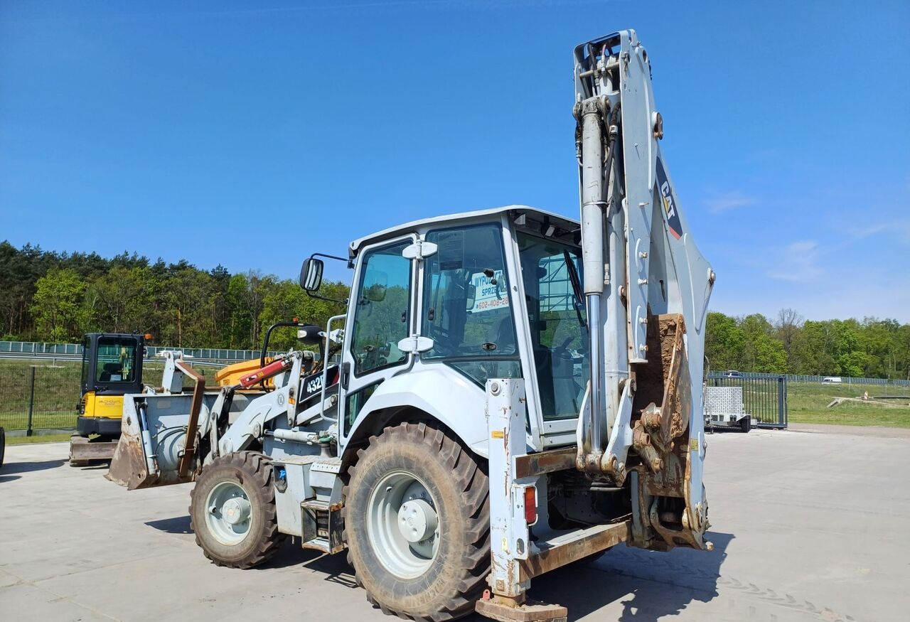 Caterpillar 432F - حفار متعدد الاستخدام: صور 3 Caterpillar 432F - حفار متعدد الاستخدام: صور 3