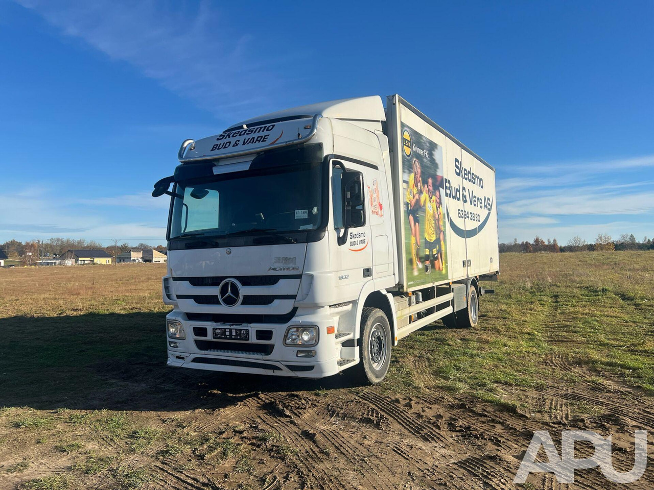 Mercedes Actros 1832 - بصندوق مغلق شاحنة: صور 2 Mercedes Actros 1832 - بصندوق مغلق شاحنة: صور 2