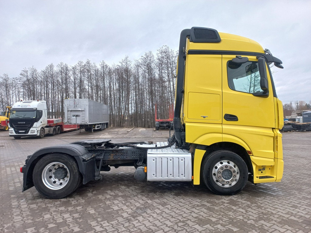 Mercedes-Benz ACTROS 1845 LS - شاحنة جرار: صور 5 Mercedes-Benz ACTROS 1845 LS - شاحنة جرار: صور 5