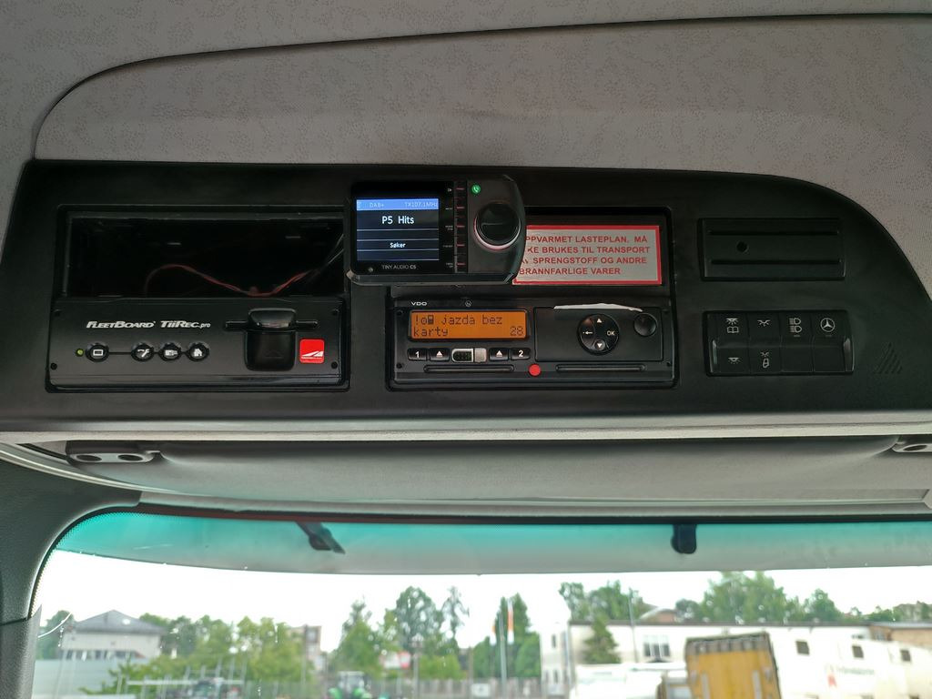 Mercedes-Benz Arocs 4151 إيجار Mercedes-Benz Arocs 4151: صور 15