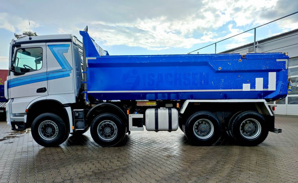 Mercedes-Benz Arocs 4151 إيجار Mercedes-Benz Arocs 4151: صور 9