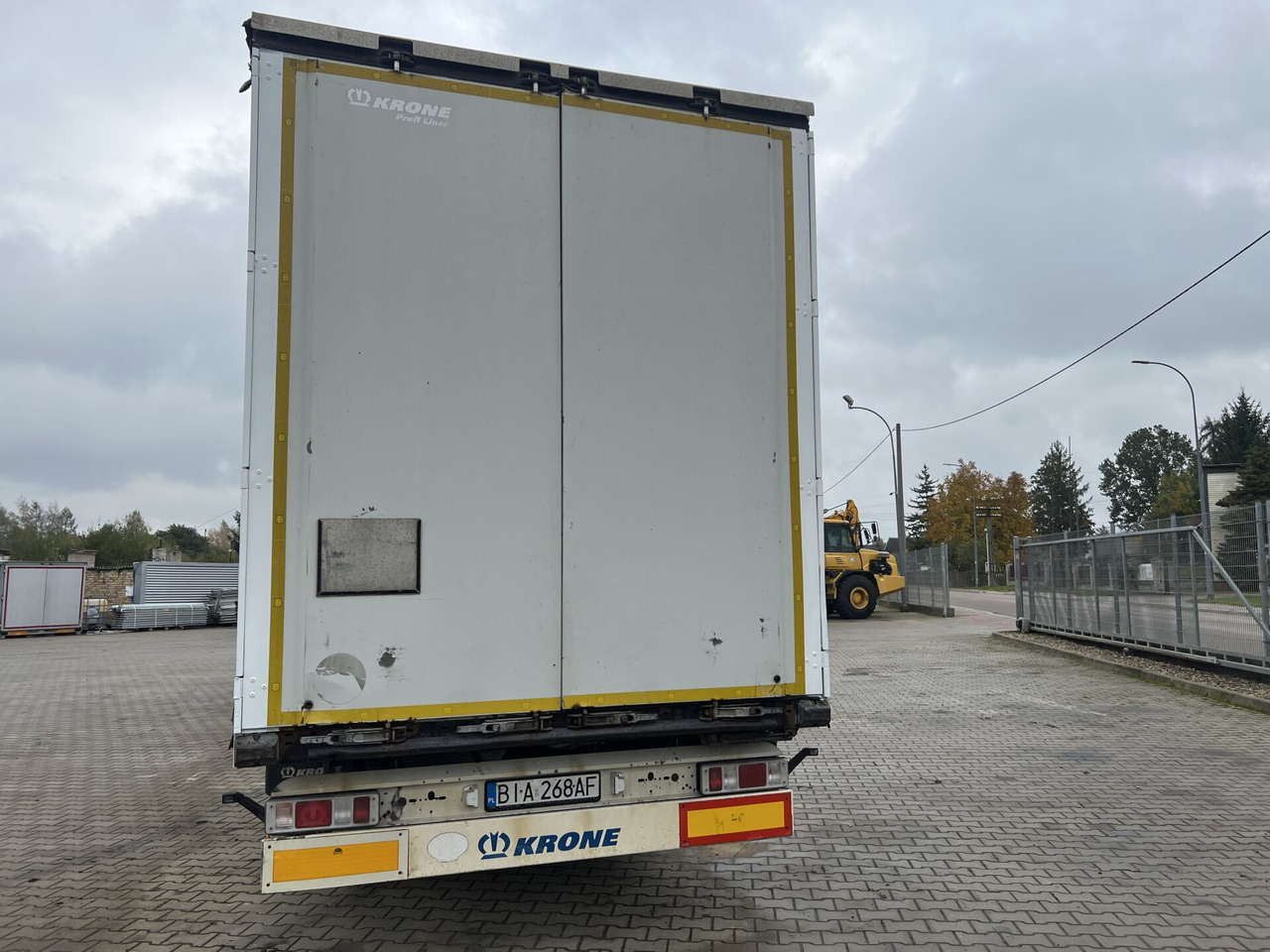 Naczepa ciężarowa KRONE - الخيمة نصف مقطورة: صور 4 Naczepa ciężarowa KRONE - الخيمة نصف مقطورة: صور 4