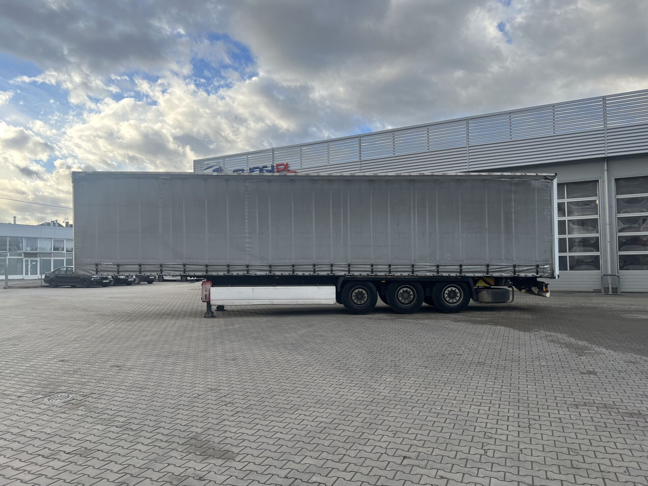 Naczepa ciężarowa KRONE - الخيمة نصف مقطورة: صور 2 Naczepa ciężarowa KRONE - الخيمة نصف مقطورة: صور 2