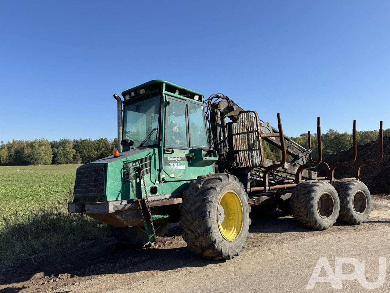 Timberjack do przewozu drewna - شاحنات نقل الأخشاب في الغابات: صور 1 Timberjack do przewozu drewna - شاحنات نقل الأخشاب في الغابات: صور 1