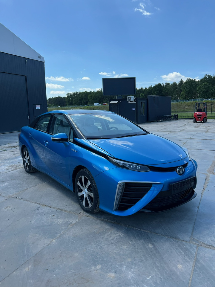 Toyota Mirai - سيدان: صور 4 Toyota Mirai - سيدان: صور 4