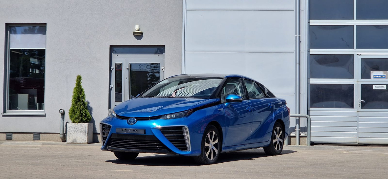 Toyota Mirai - سيدان: صور 2 Toyota Mirai - سيدان: صور 2