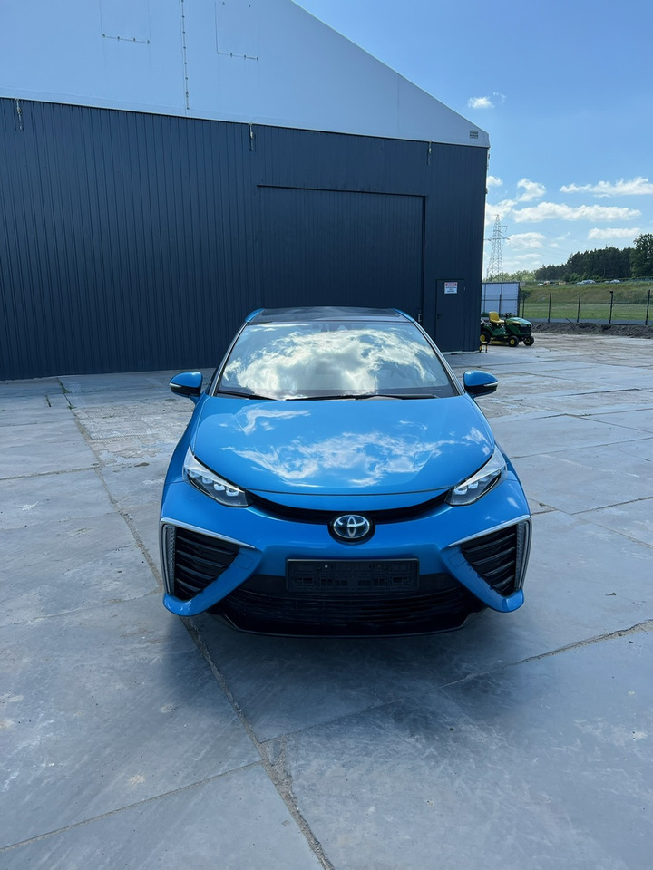 Toyota Mirai - سيدان: صور 3 Toyota Mirai - سيدان: صور 3