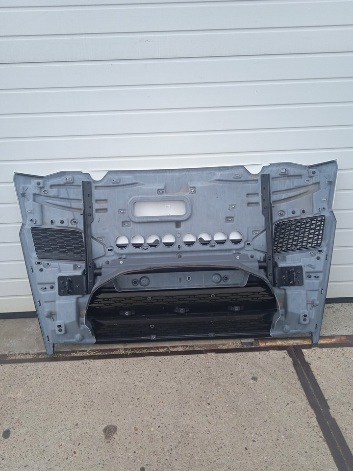 DAF XG, XG+, COMPLETE BOVEN GRILLE | GEBRUIKT | 000238 - جلوپنجره - شاحنة: صور 2 DAF XG, XG+, COMPLETE BOVEN GRILLE | GEBRUIKT | 000238 - جلوپنجره - شاحنة: صور 2