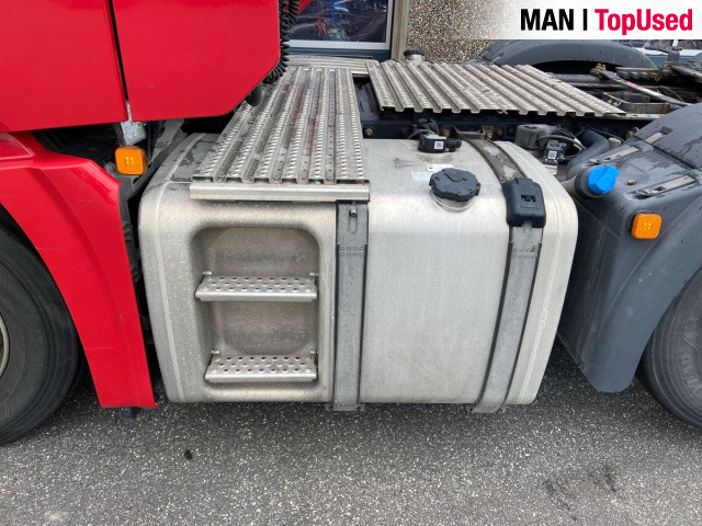 MAN TGX 26.470 6x2/2 BL SA "Retarder / 700 l Tank" - شاحنة جرار: صور 5 MAN TGX 26.470 6x2/2 BL SA "Retarder / 700 l Tank" - شاحنة جرار: صور 5