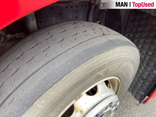 MAN TGX 26.470 6x2/2 BL SA "Retarder / 700 l Tank" - شاحنة جرار: صور 2 MAN TGX 26.470 6x2/2 BL SA "Retarder / 700 l Tank" - شاحنة جرار: صور 2