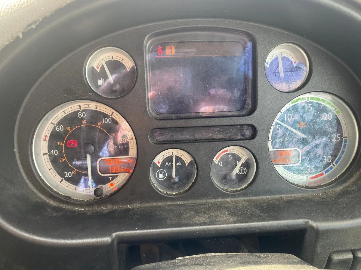 2012 DAF CF 65.250 4×2 Curtainsider - شاحنة ستارة: صور 3 2012 DAF CF 65.250 4×2 Curtainsider - شاحنة ستارة: صور 3