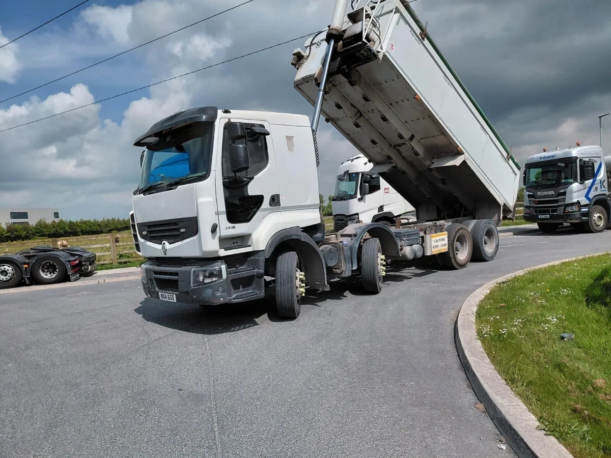 2014 Renault Premium Lander - قلابات: صور 2 2014 Renault Premium Lander - قلابات: صور 2