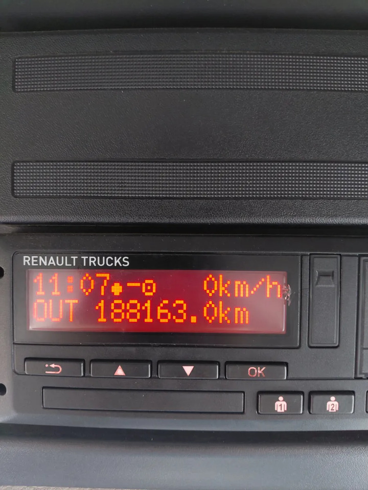 2020 Renault D18 Curtainsider - شاحنة ستارة: صور 3 2020 Renault D18 Curtainsider - شاحنة ستارة: صور 3