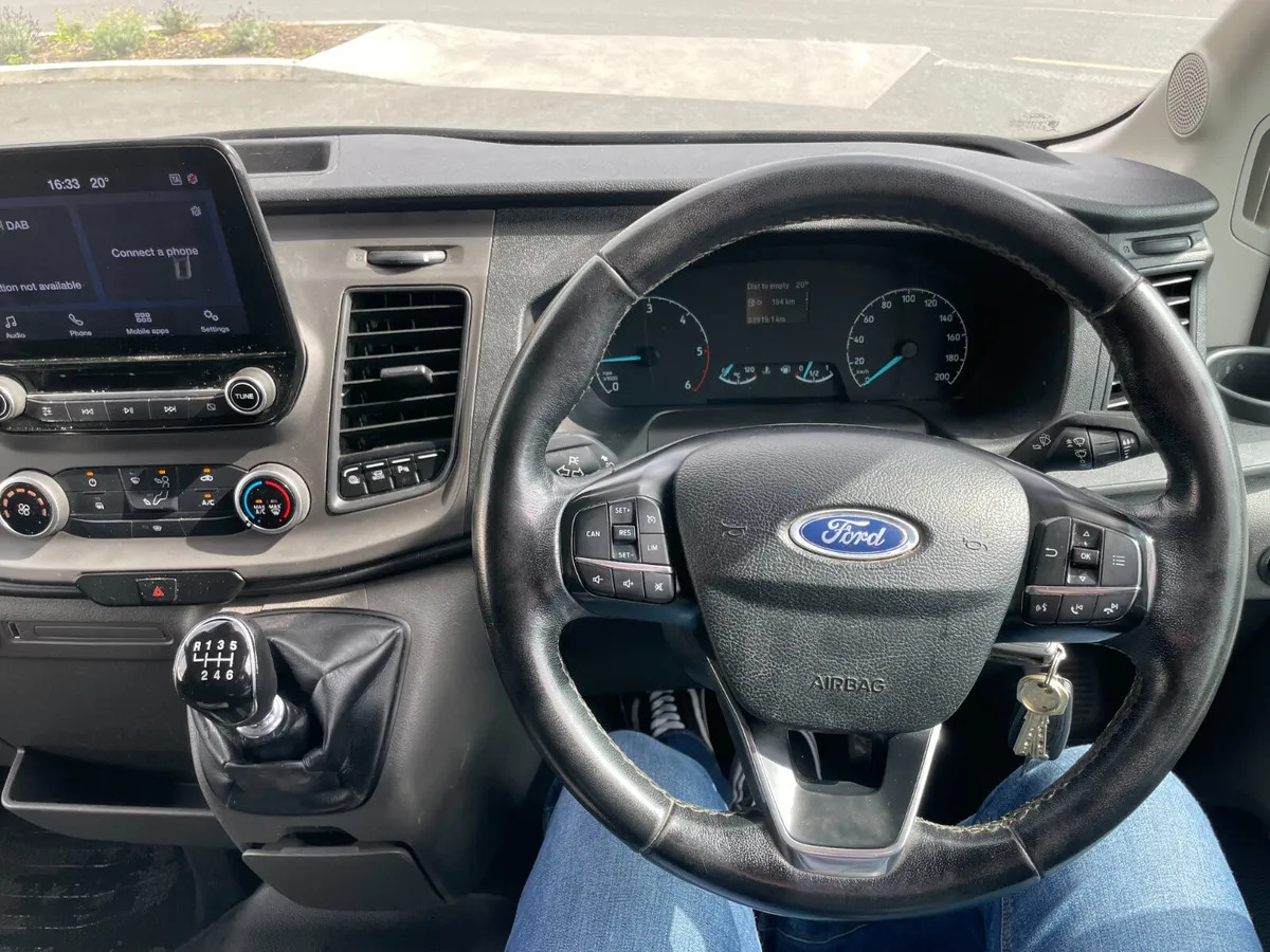 2021 Low Mileage Ford Transit 350L Trend - فان: صور 4 2021 Low Mileage Ford Transit 350L Trend - فان: صور 4