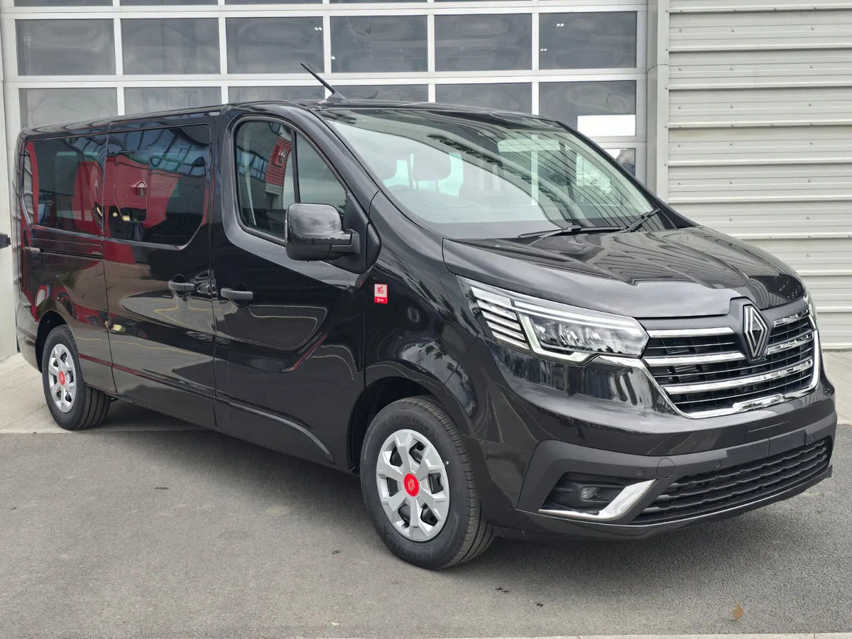 2025 Renault Trafic Combi 170BHP Auto - الشاحنات الصغيرة كابينة مزدوجة: صور 1 2025 Renault Trafic Combi 170BHP Auto - الشاحنات الصغيرة كابينة مزدوجة: صور 1